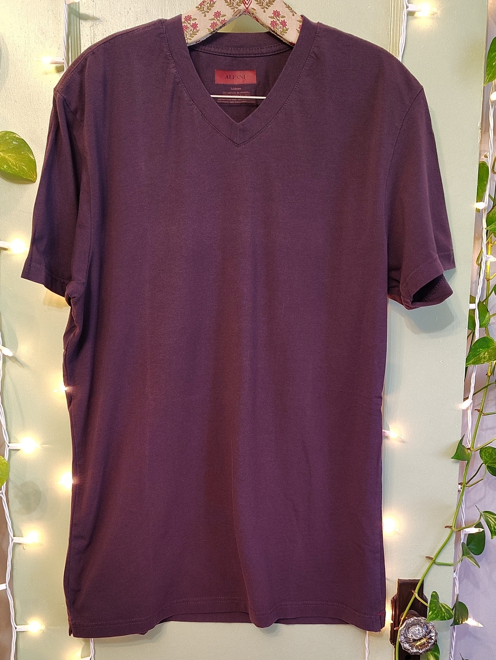 Men's Alfani V-neck Dark Purple With Stretch T-shirt L